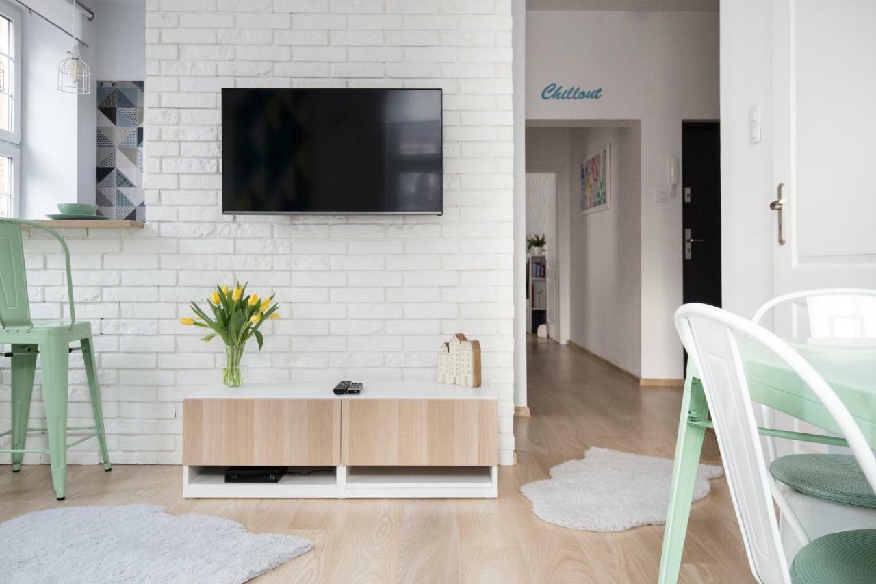 Apartament Mietowy | Chill And The City Apartments Gdansk Bagian luar foto