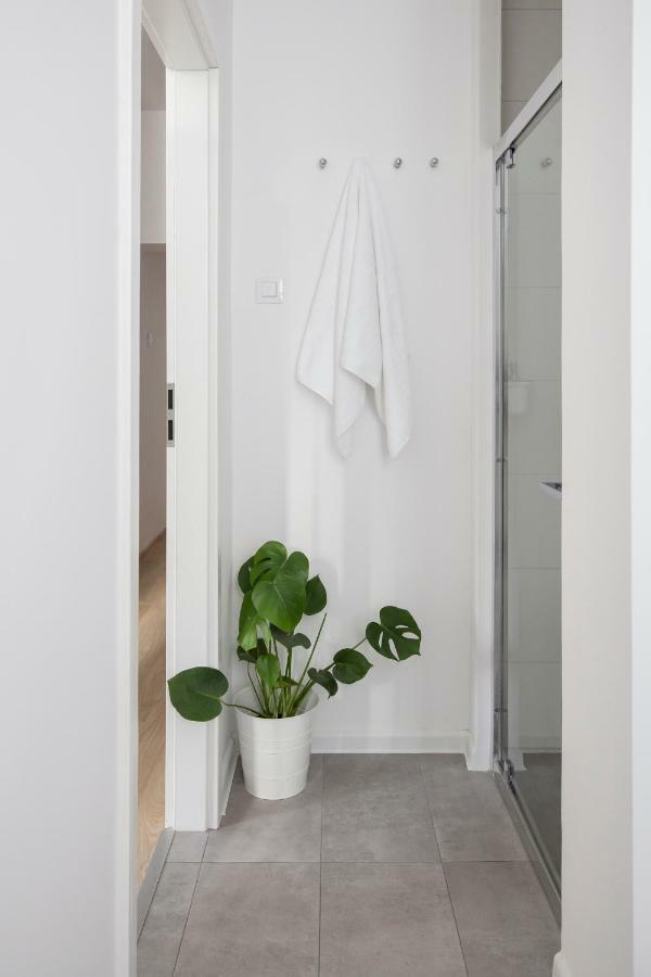 Apartament Mietowy | Chill And The City Apartments Gdansk Bagian luar foto