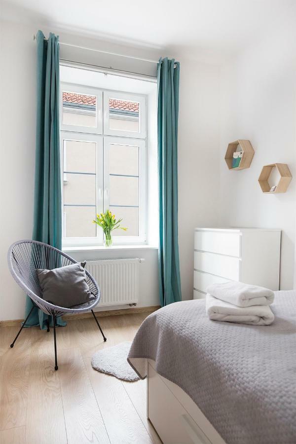 Apartament Mietowy | Chill And The City Apartments Gdansk Bagian luar foto