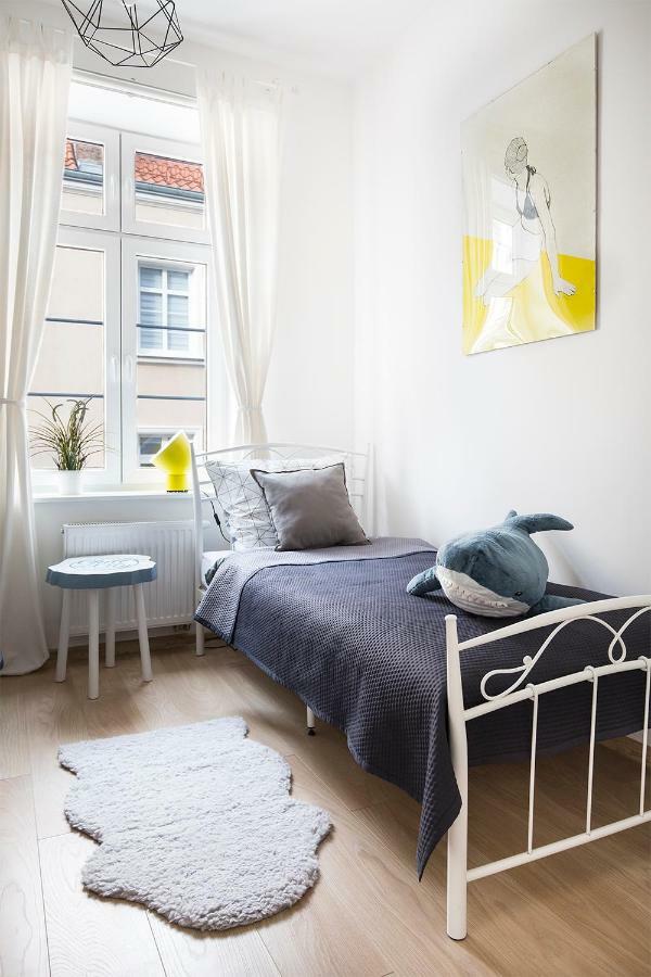 Apartament Mietowy | Chill And The City Apartments Gdansk Bagian luar foto